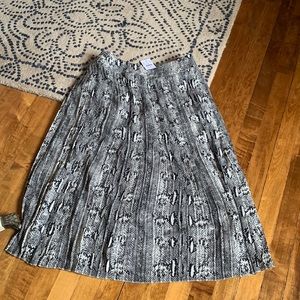 J crew pleated‎ snakeskin print midi skirt. NWT . Retail 100